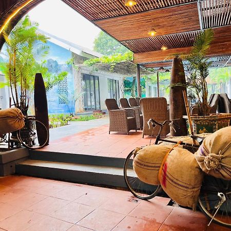 Commander Lodge Phong Nha Exterior foto